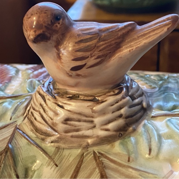 Pfaltzgraff Naturewood Handpainted Cream Green Ceramic Bread Box 3D bird handle - Picture 3 of 7